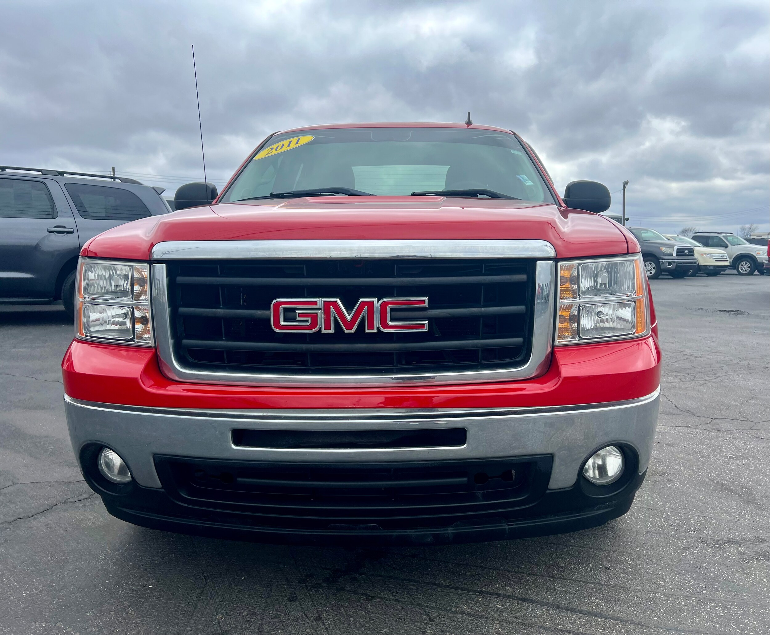 2011 Gmc Sierra 1500 SLE photo 4
