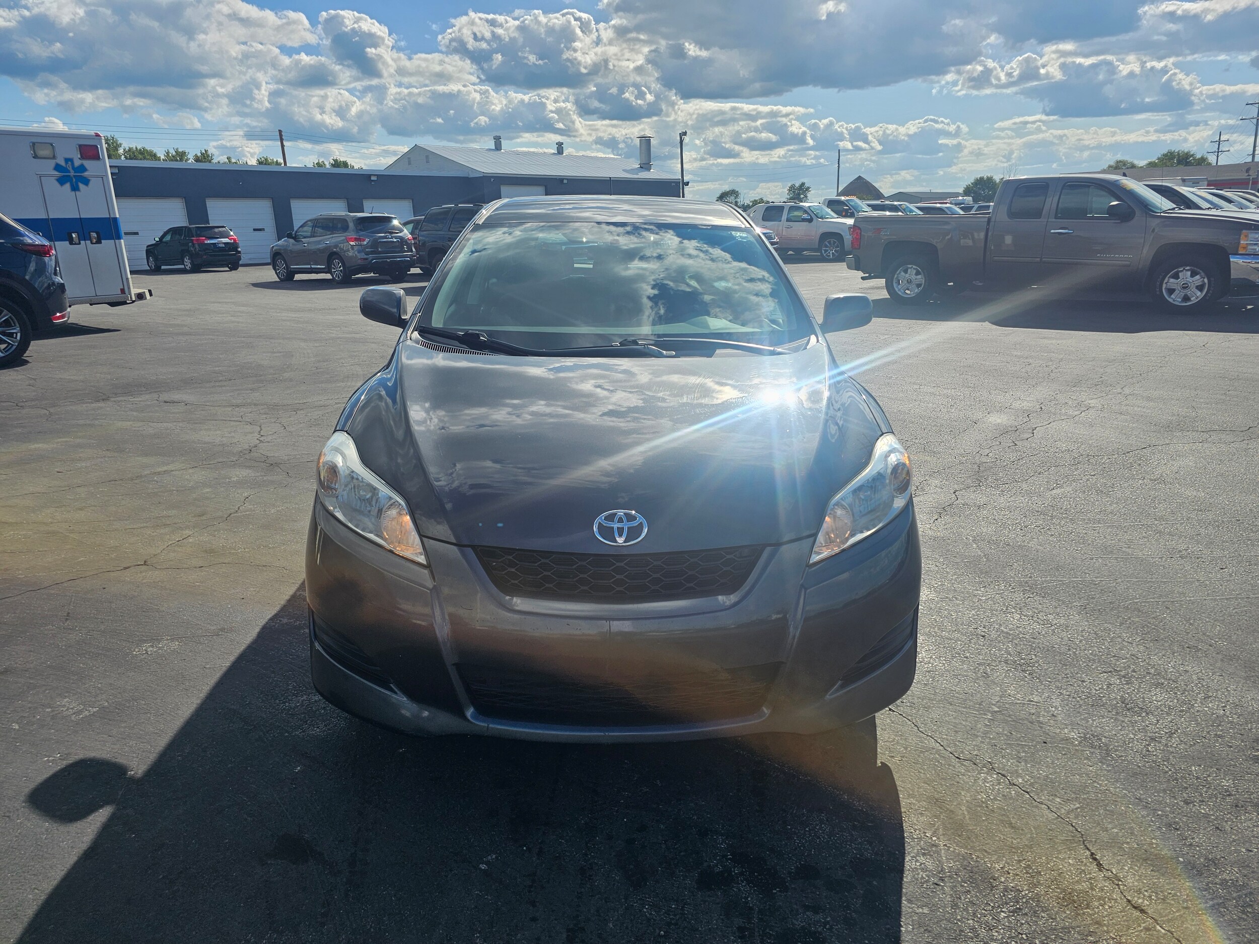 2009 Toyota Corolla Matrix L 4WD photo 2