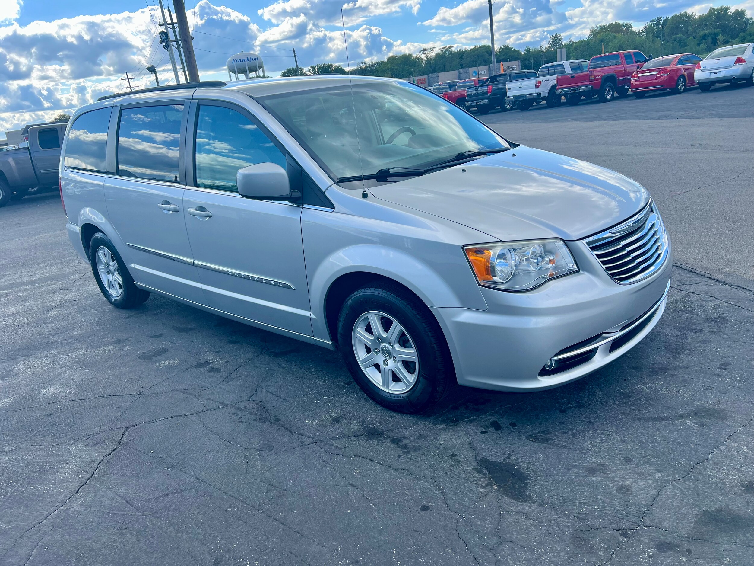 2012 Chrysler Town & Country Touring photo 3