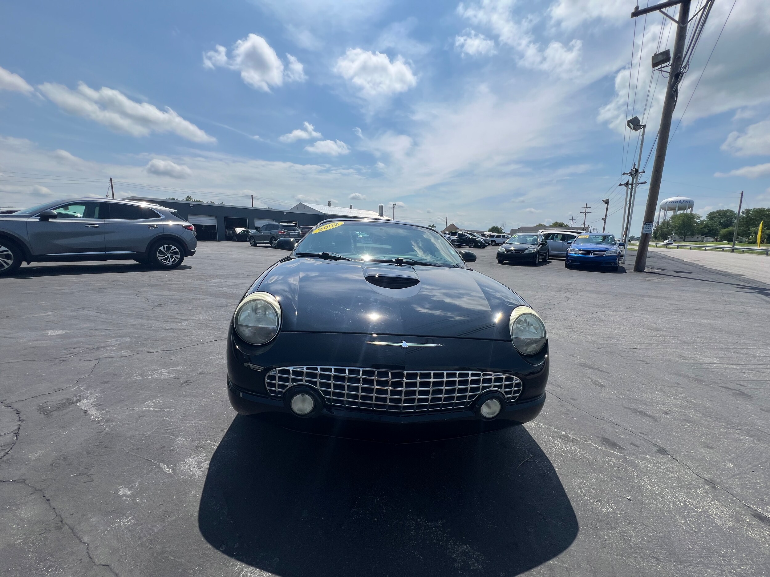 2002 Ford Thunderbird Deluxe photo 2