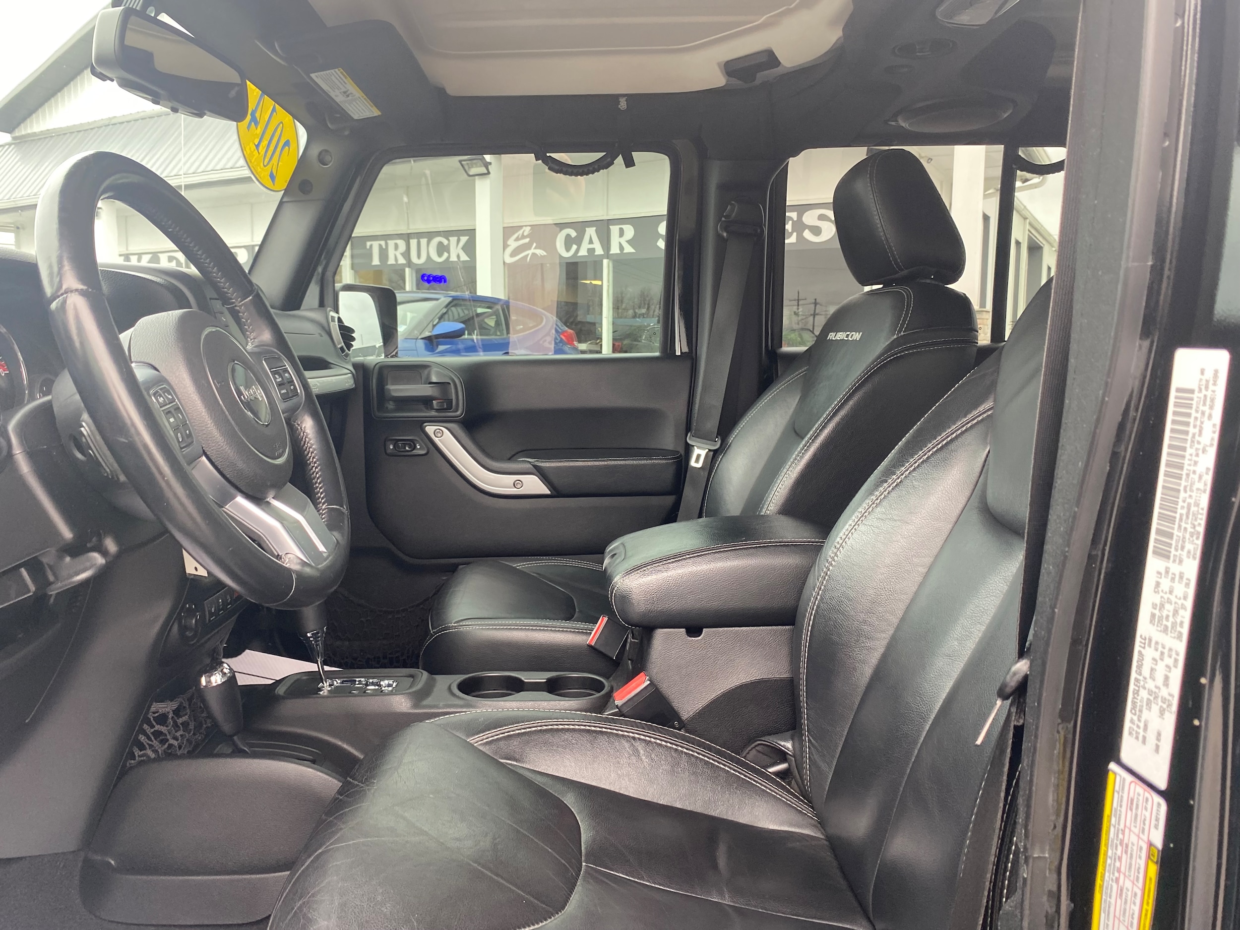 2014 Jeep Wrangler Unlimited Rubicon X - Photo 10