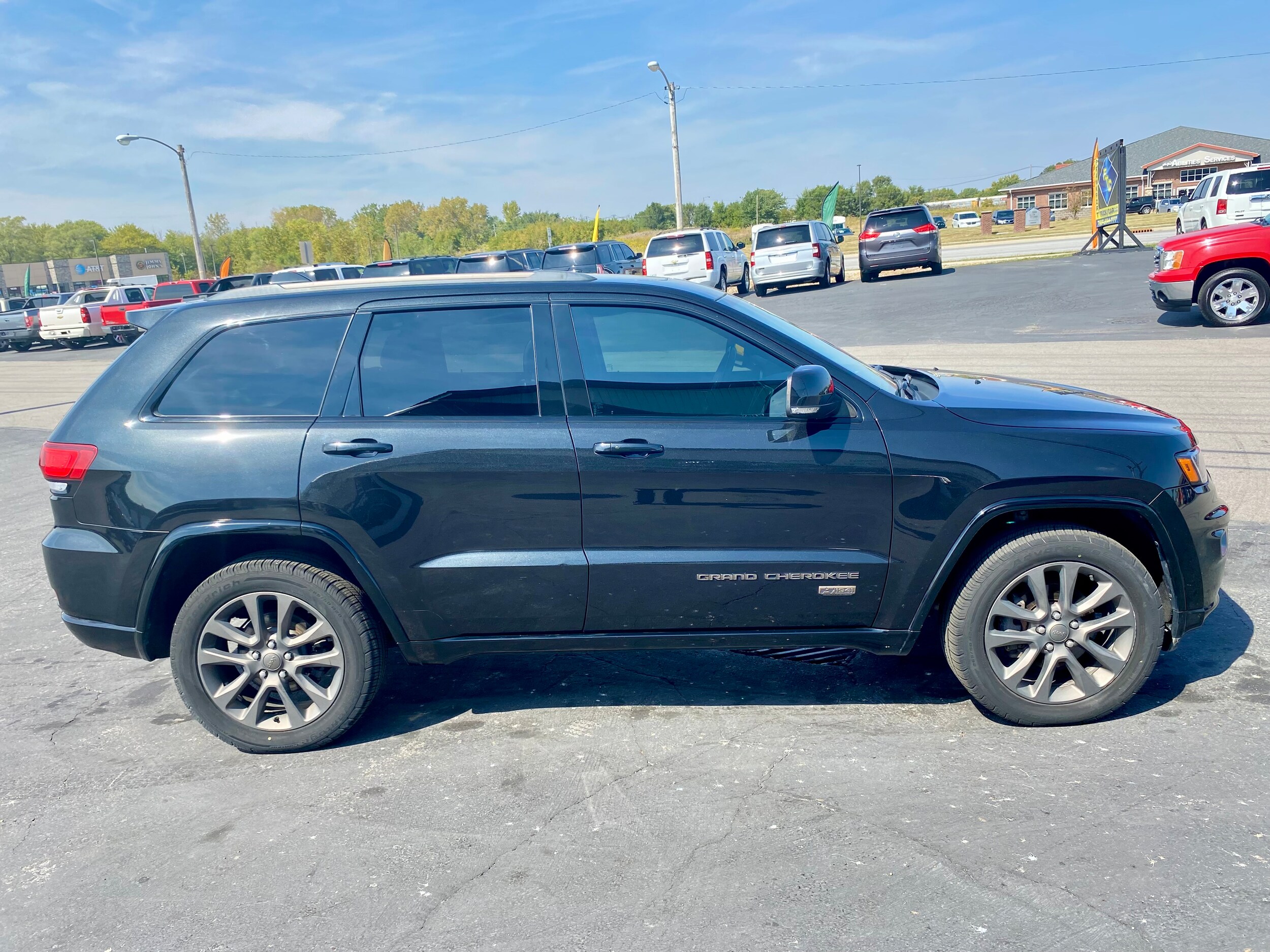 2016 Jeep Grand Cherokee Limited photo 4