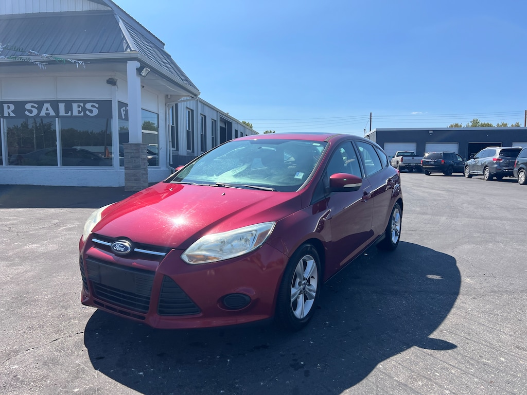 Used 2014 Ford Focus SE Hatchback