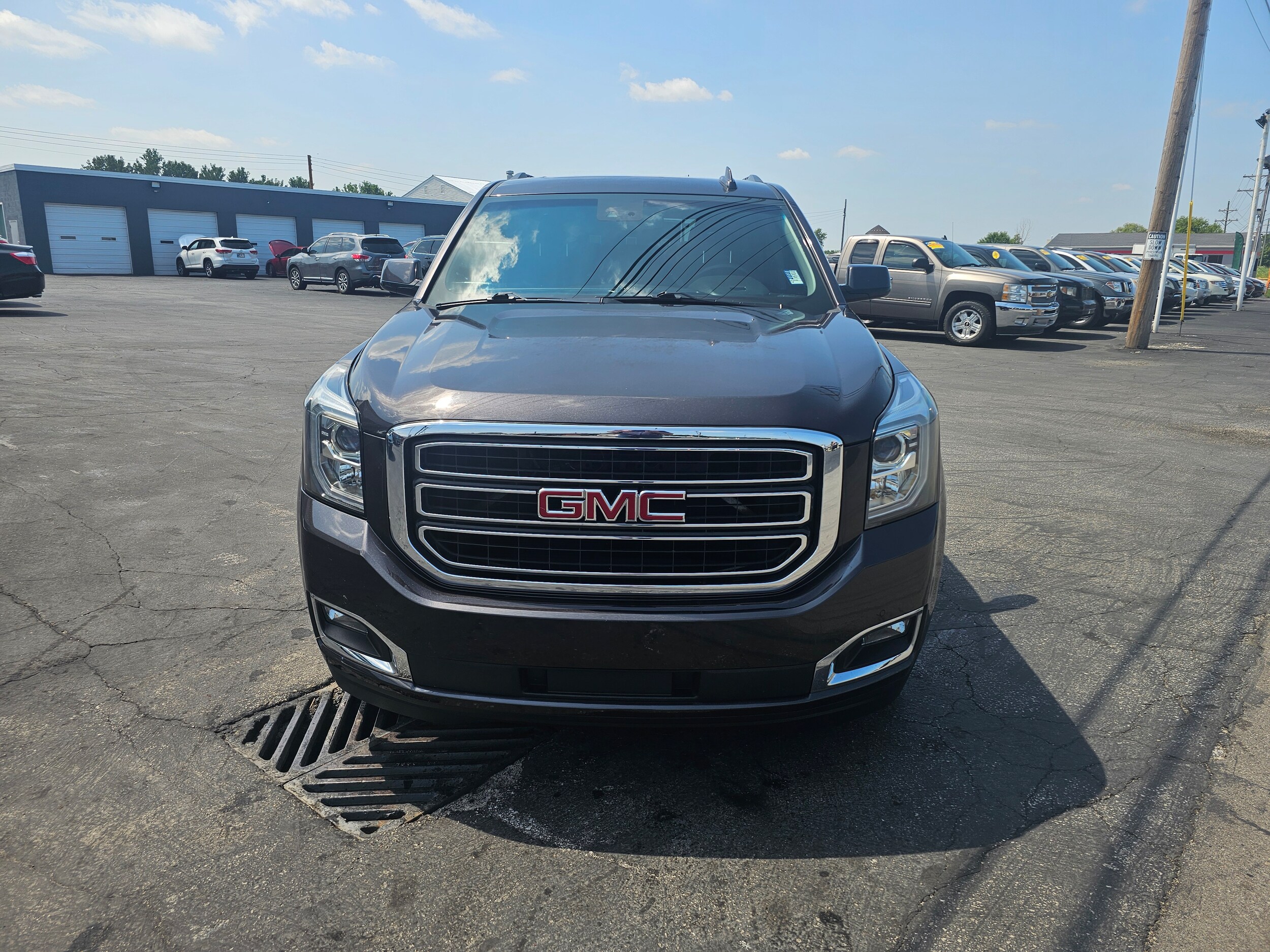 2015 Gmc Yukon SLT photo 2