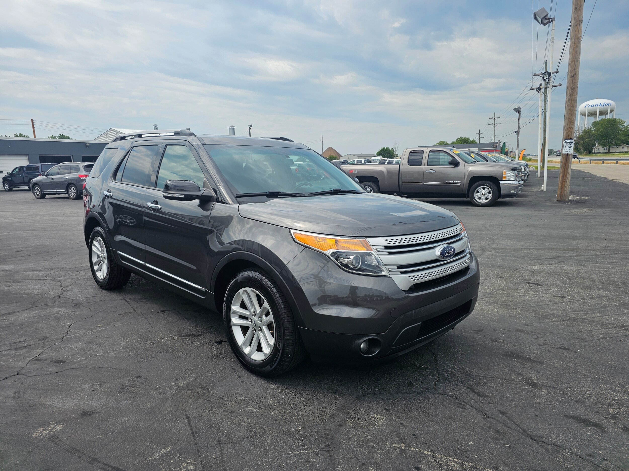 2015 Ford Explorer XLT photo 3