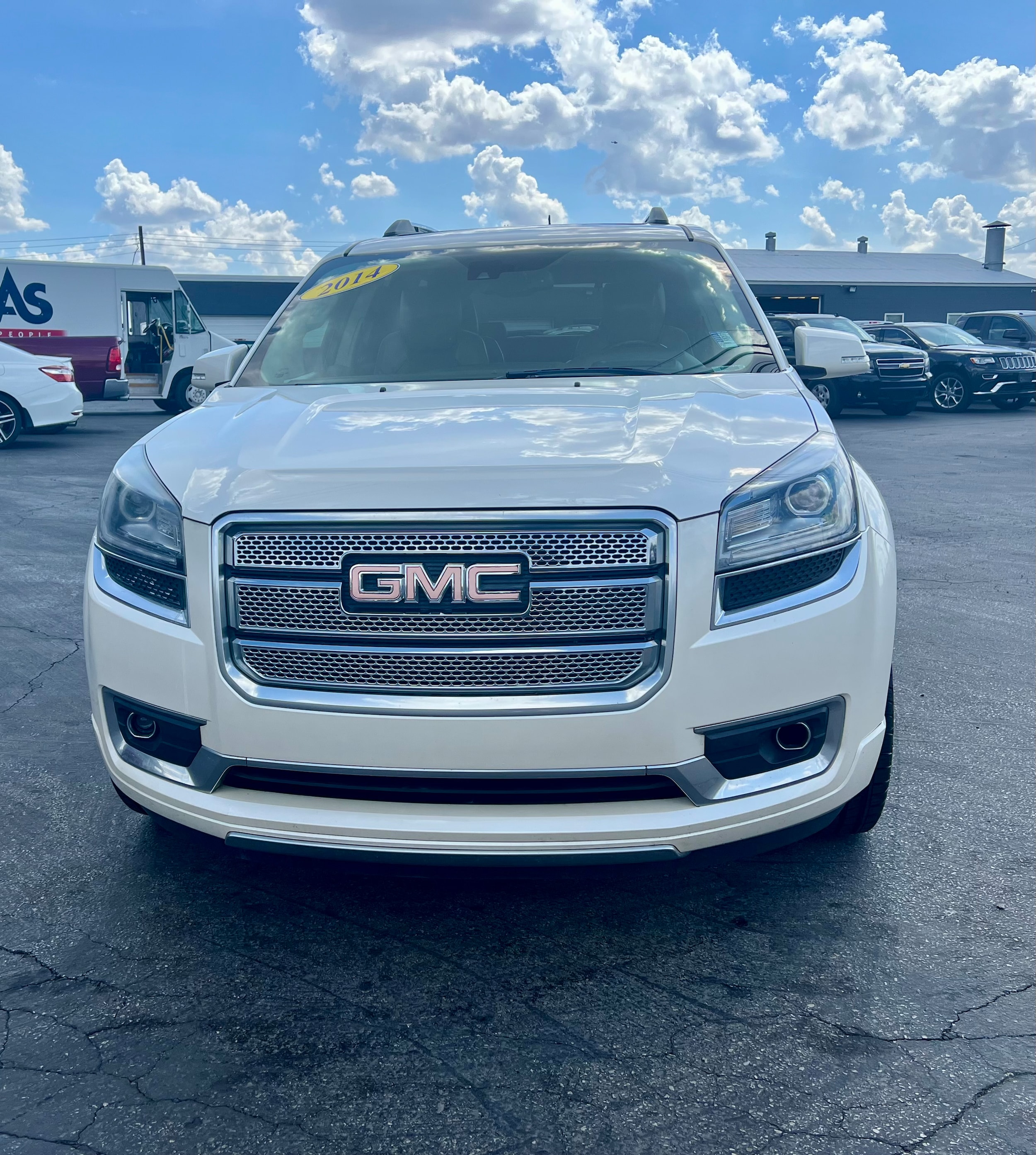 Used 2014 GMC Acadia Denali with VIN 1GKKVTKD9EJ252542 for sale in Frankfort, IN