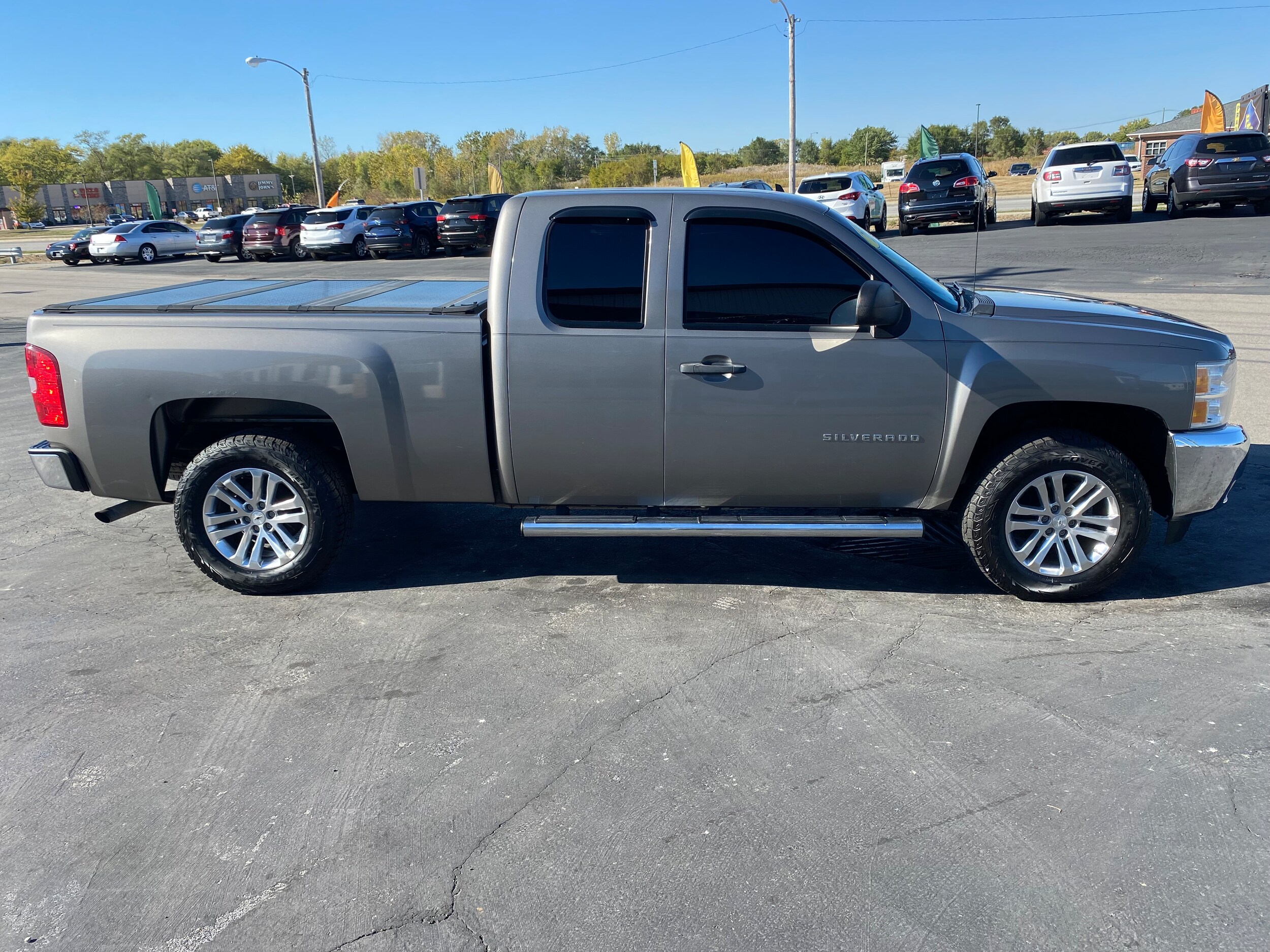 2012 Chevrolet Silverado 1500 LT photo 3