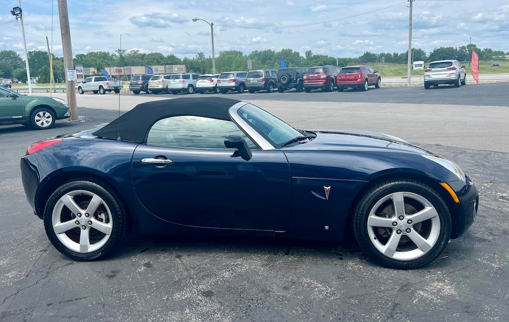 Used 2007 Pontiac Solstice Convertible