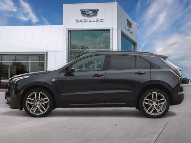2022 Cadillac XT4 Sport photo 3