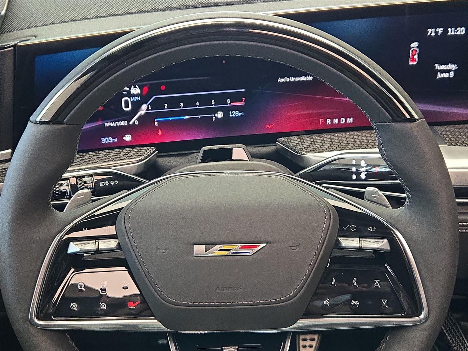 2026 Cadillac Escalade V-Series - Photo 17