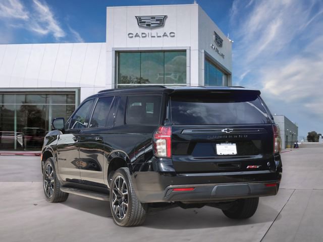 2021 Chevrolet Suburban RST photo 3