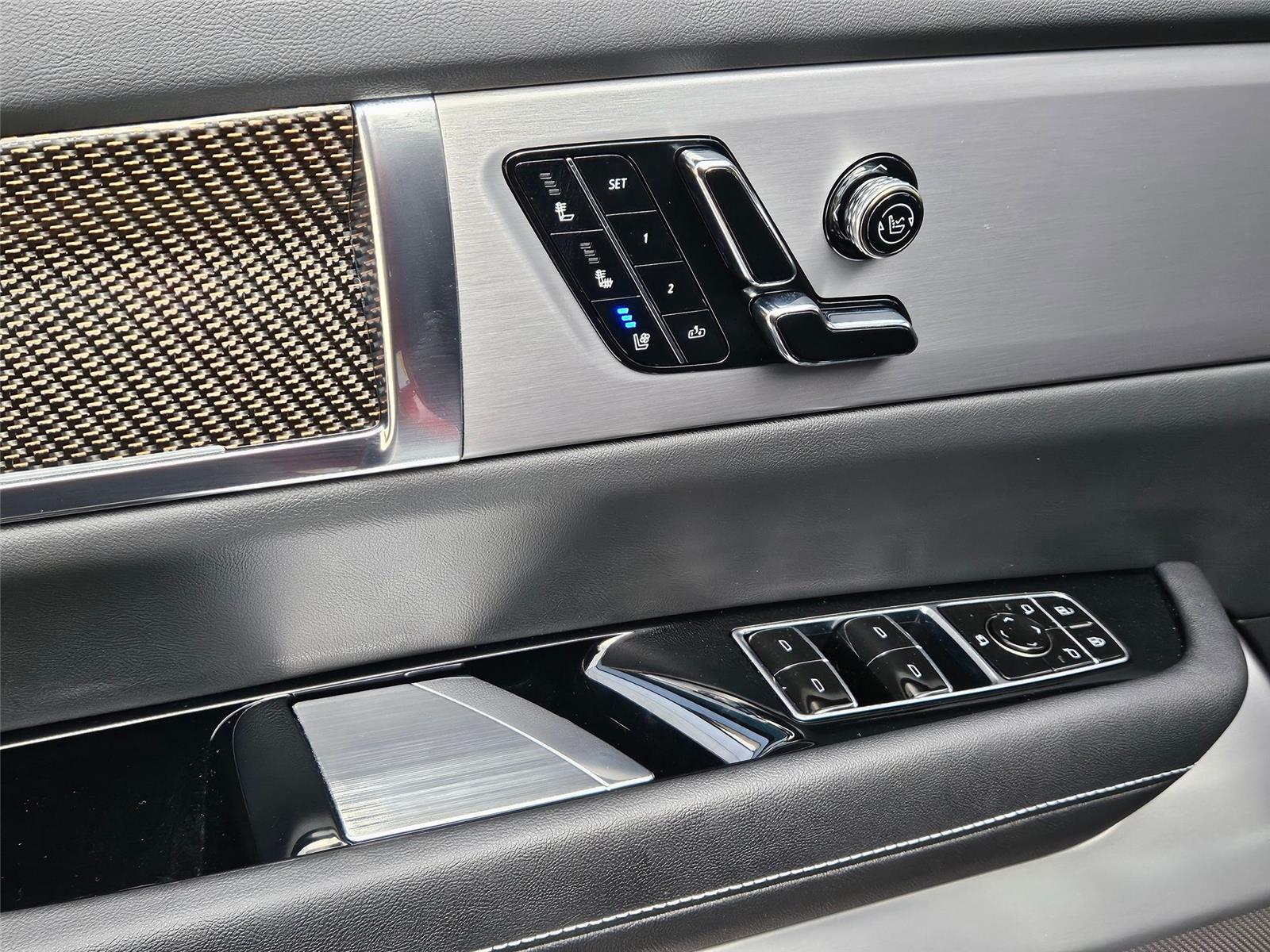 2026 Cadillac VISTIQ Luxury - Photo 24