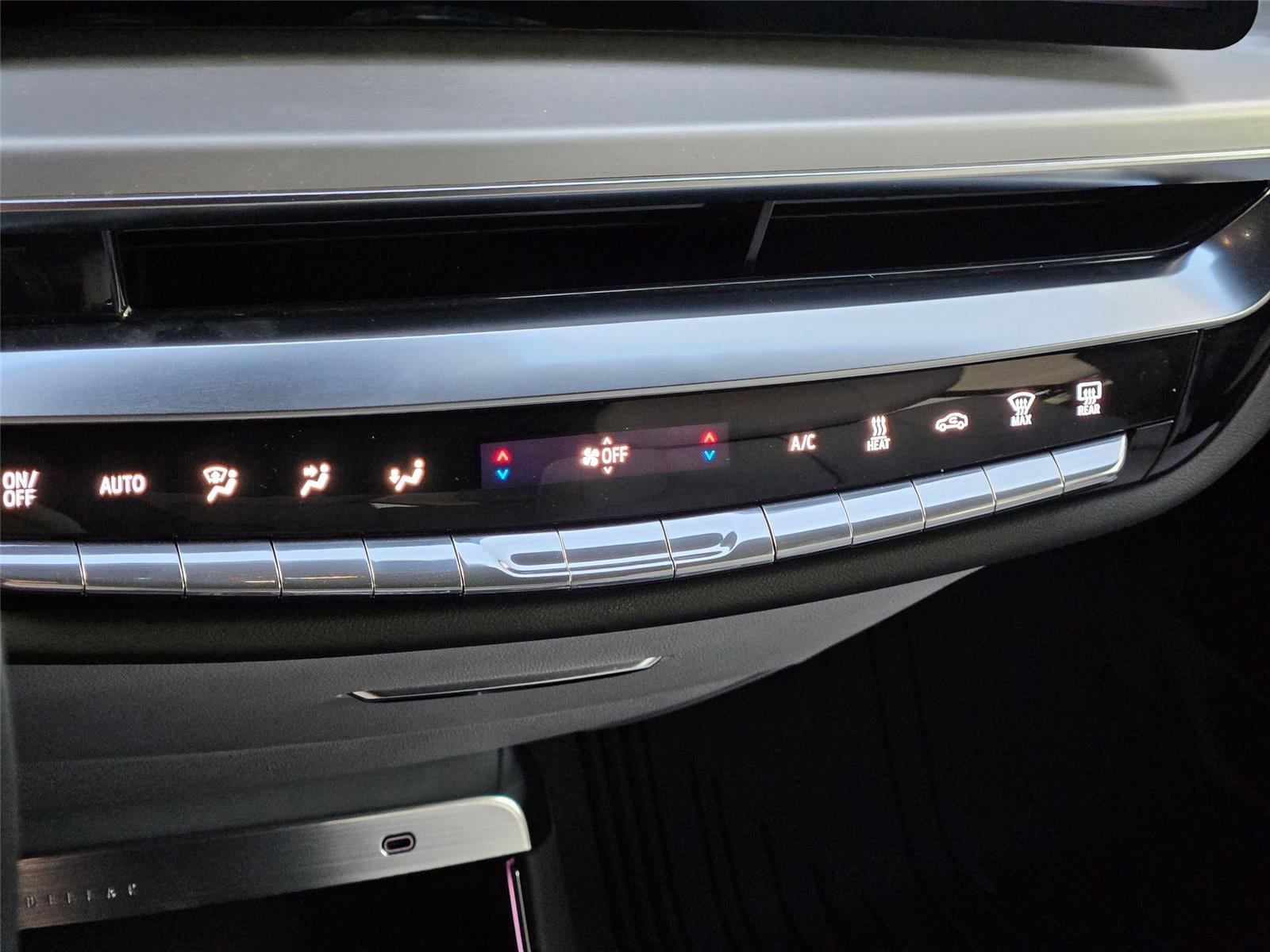 2025 Cadillac LYRIQ Sport 1 - Photo 21