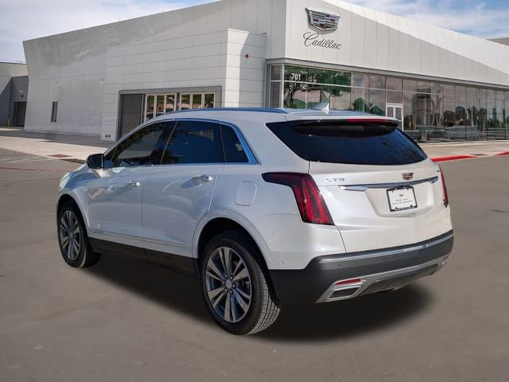 New 2025 CADILLAC XT5 Premium Luxury SUV