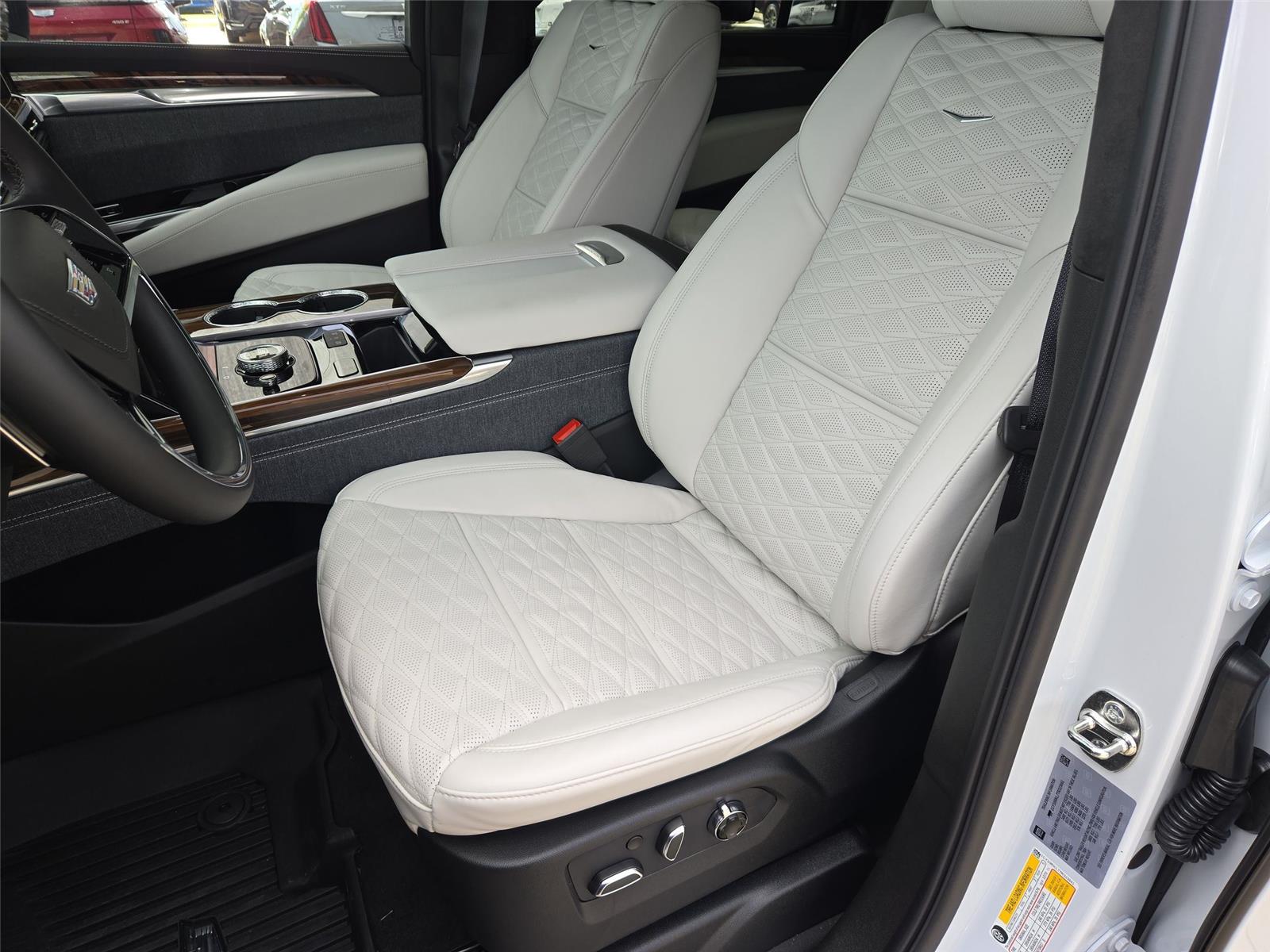 2026 Cadillac Escalade ESV Platinum Sport - Photo 11