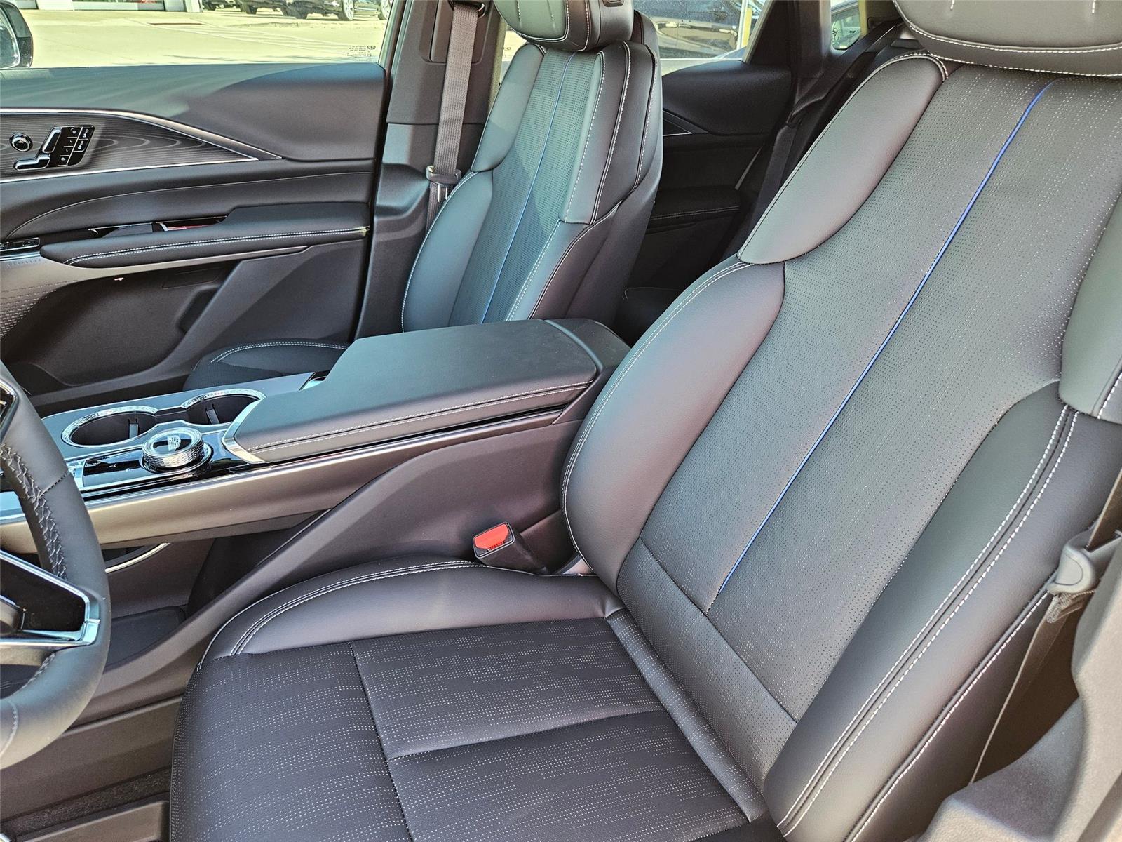 2026 Cadillac LYRIQ Sport - Photo 26