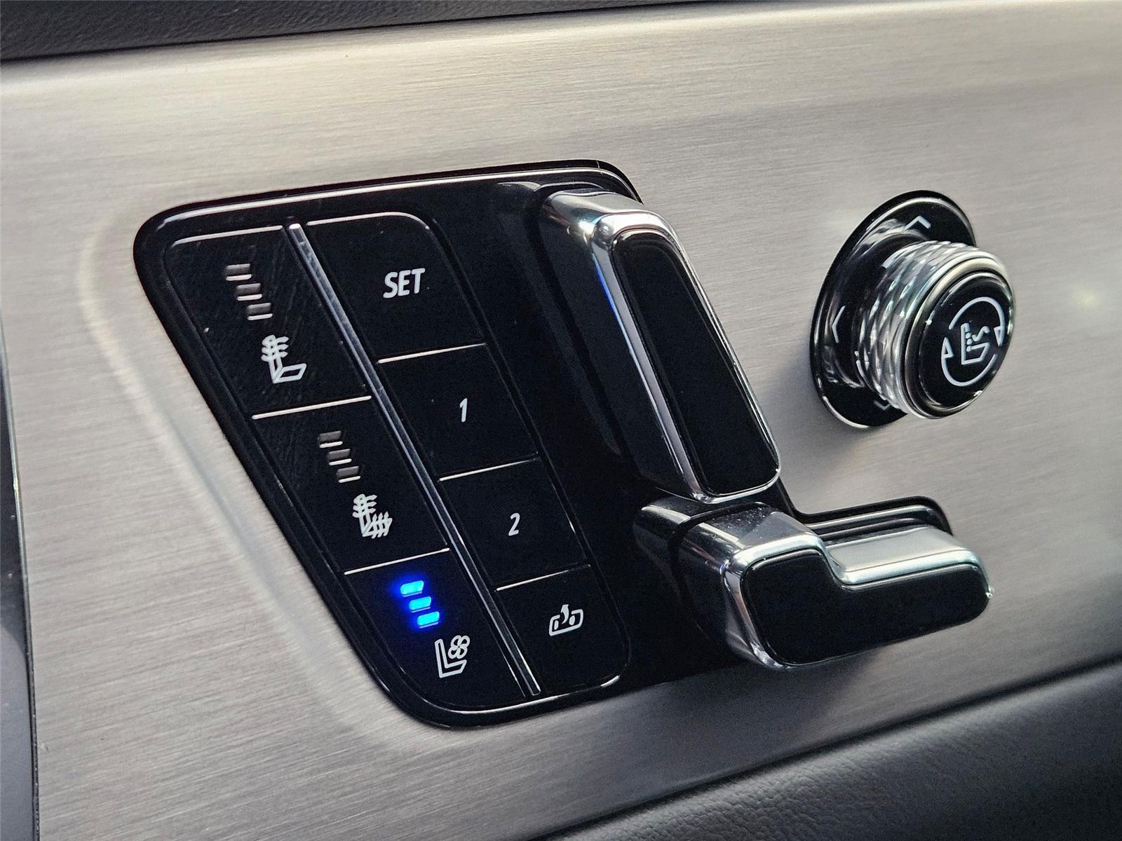 2026 Cadillac VISTIQ Luxury - Photo 20