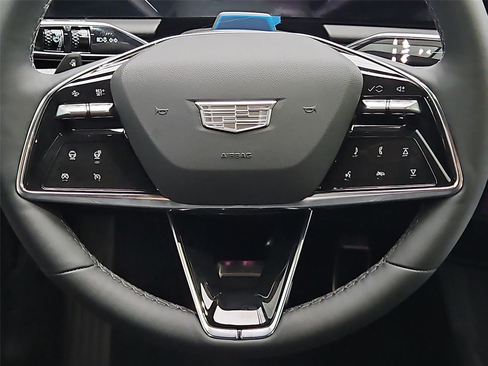 2026 Cadillac OPTIQ Sport - Photo 17