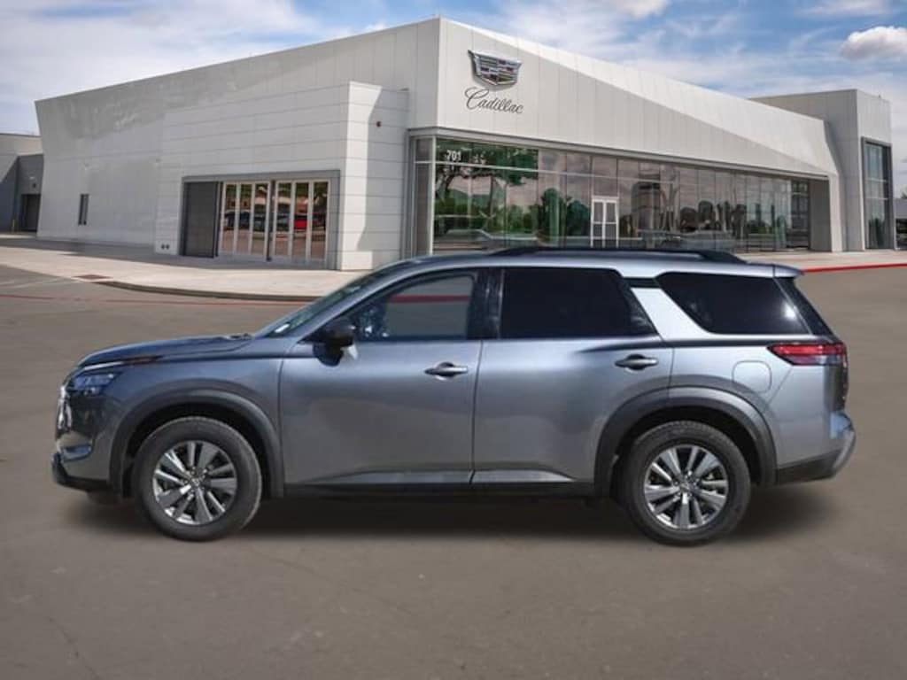 Used 2023 Nissan Pathfinder SV SUV