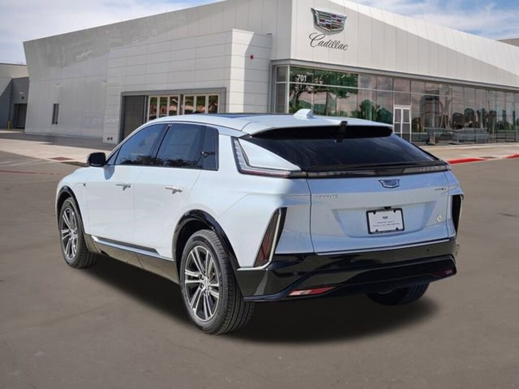 New 2026 CADILLAC LYRIQ Luxury SUV