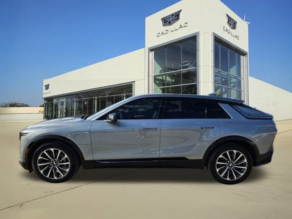 New 2025 CADILLAC LYRIQ Sport 1 SUV