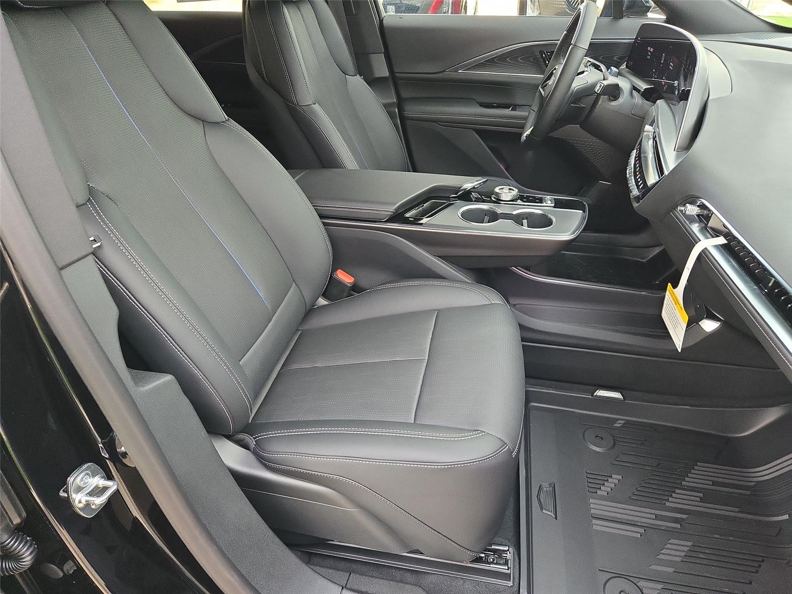 2026 Cadillac LYRIQ Luxury - Photo 27