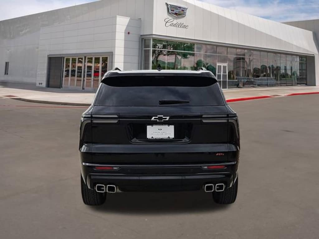 Used 2024 Chevrolet Traverse RS SUV