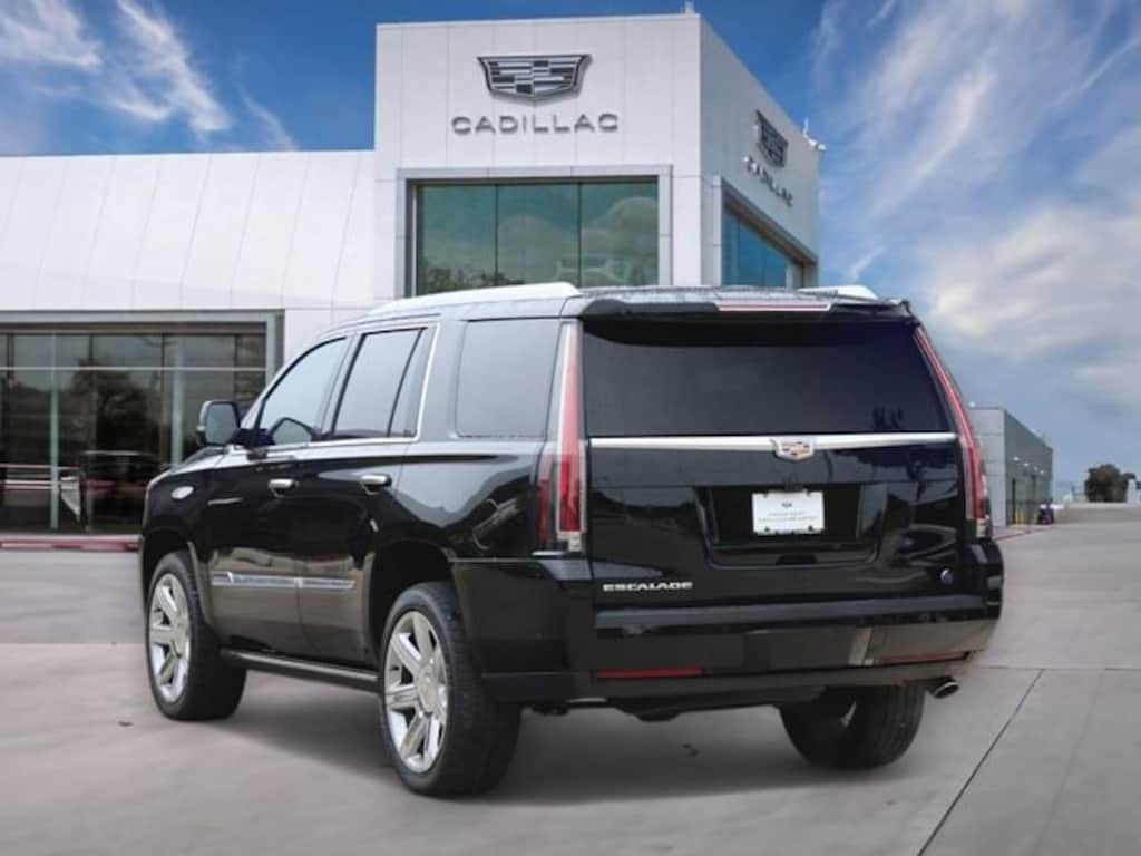 Used 2017 CADILLAC Escalade Premium Luxury SUV