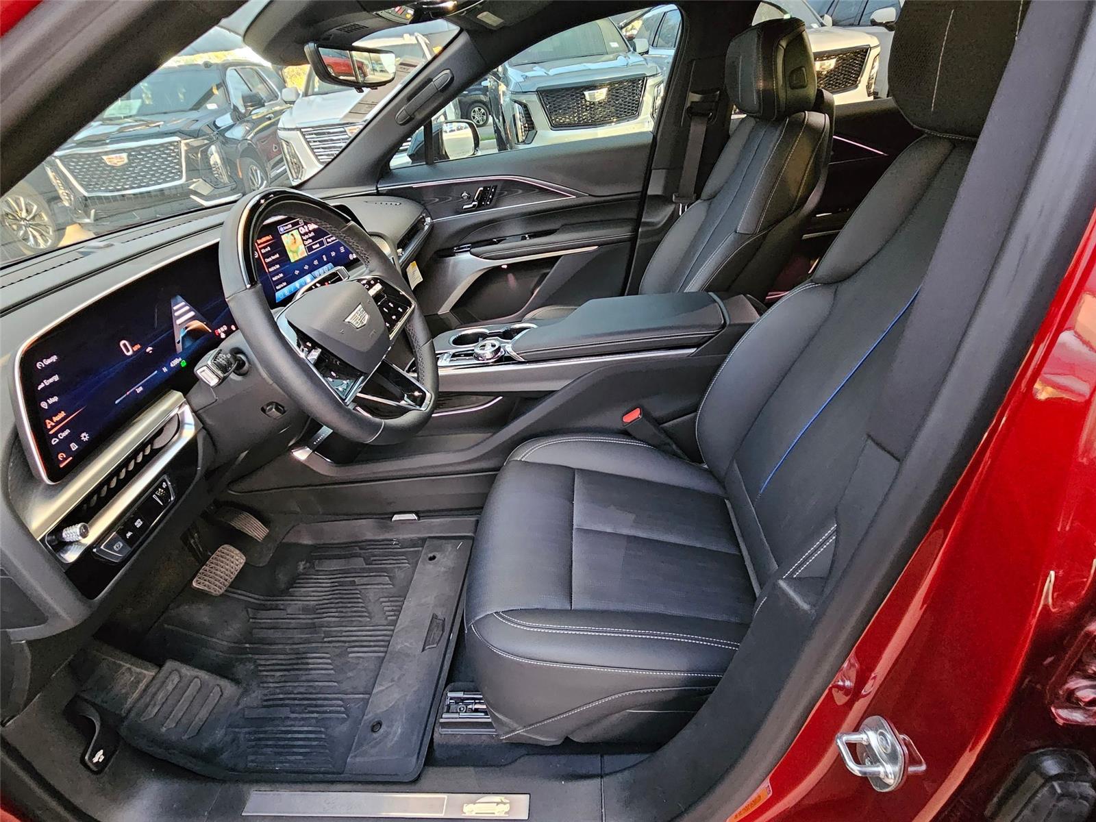 2025 Cadillac LYRIQ Luxury 2 - Photo 10