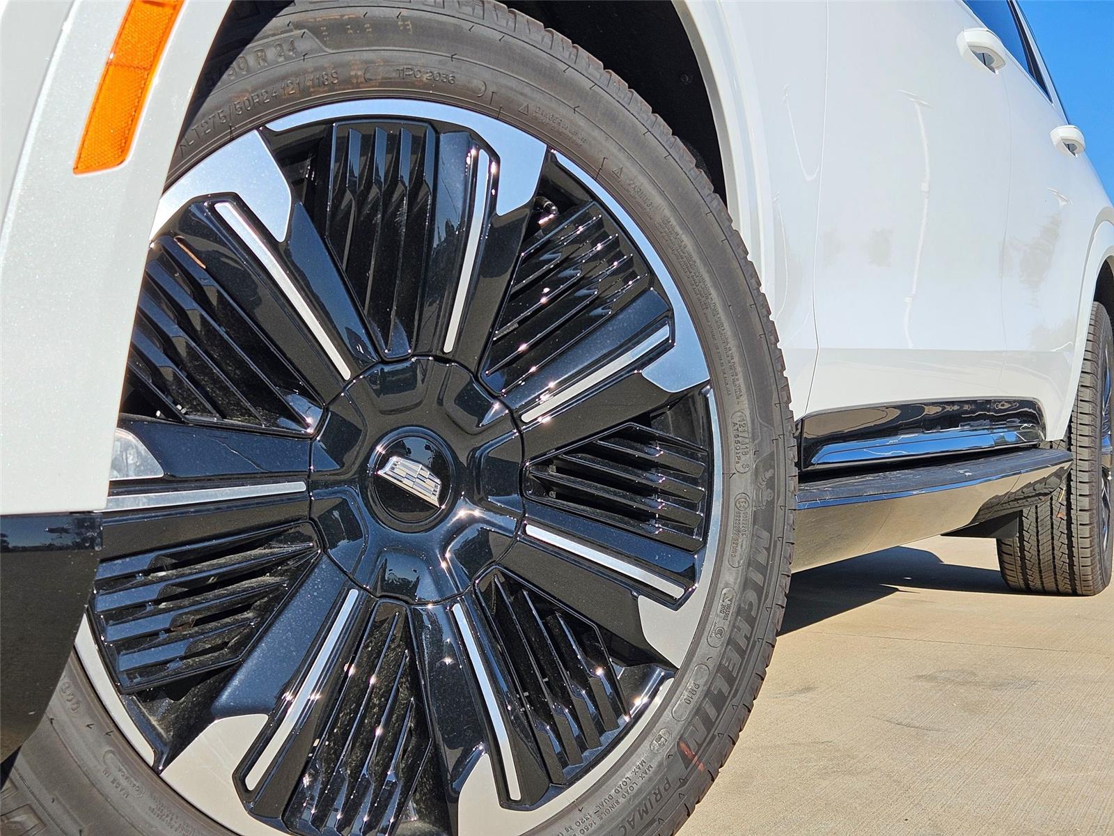 2026 Cadillac Escalade IQL Sport - Photo 8