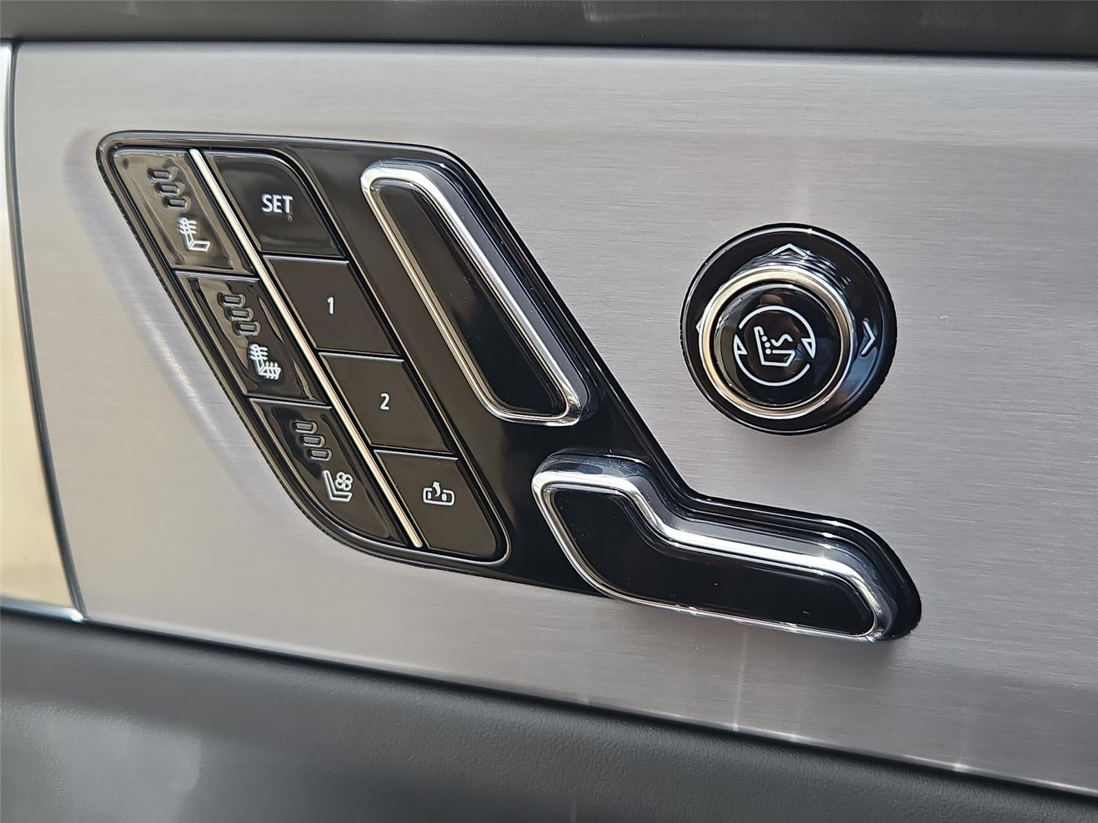 2027 Cadillac VISTIQ Platinum - Photo 25