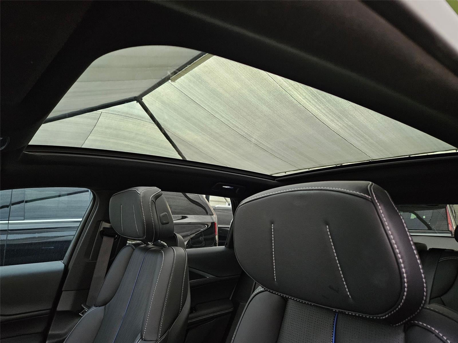 2025 Cadillac LYRIQ Luxury 1 - Photo 8