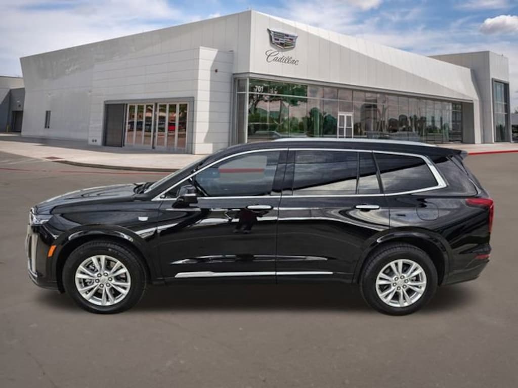 New 2025 CADILLAC XT6 Luxury SUV