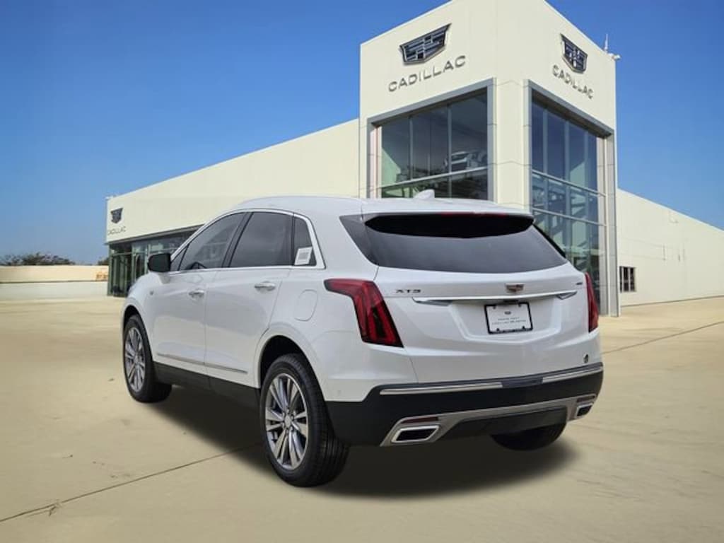 New 2025 CADILLAC XT5 Premium Luxury SUV