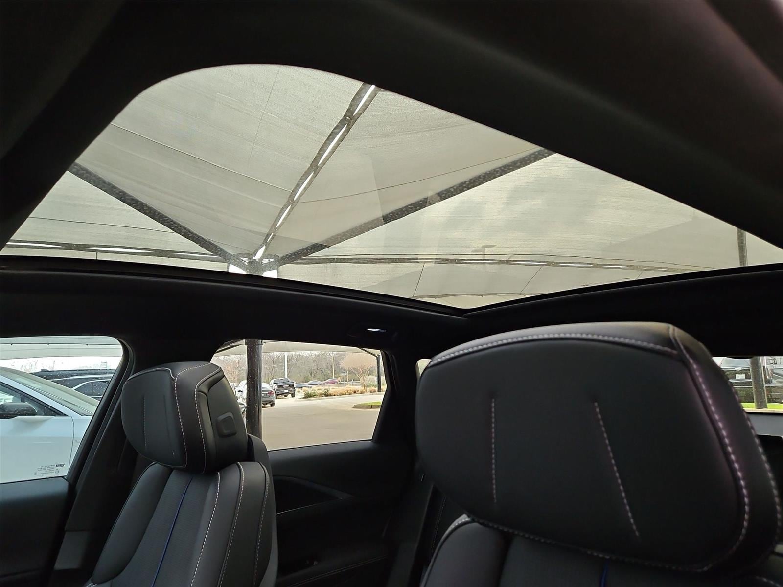 2026 Cadillac LYRIQ Luxury - Photo 8
