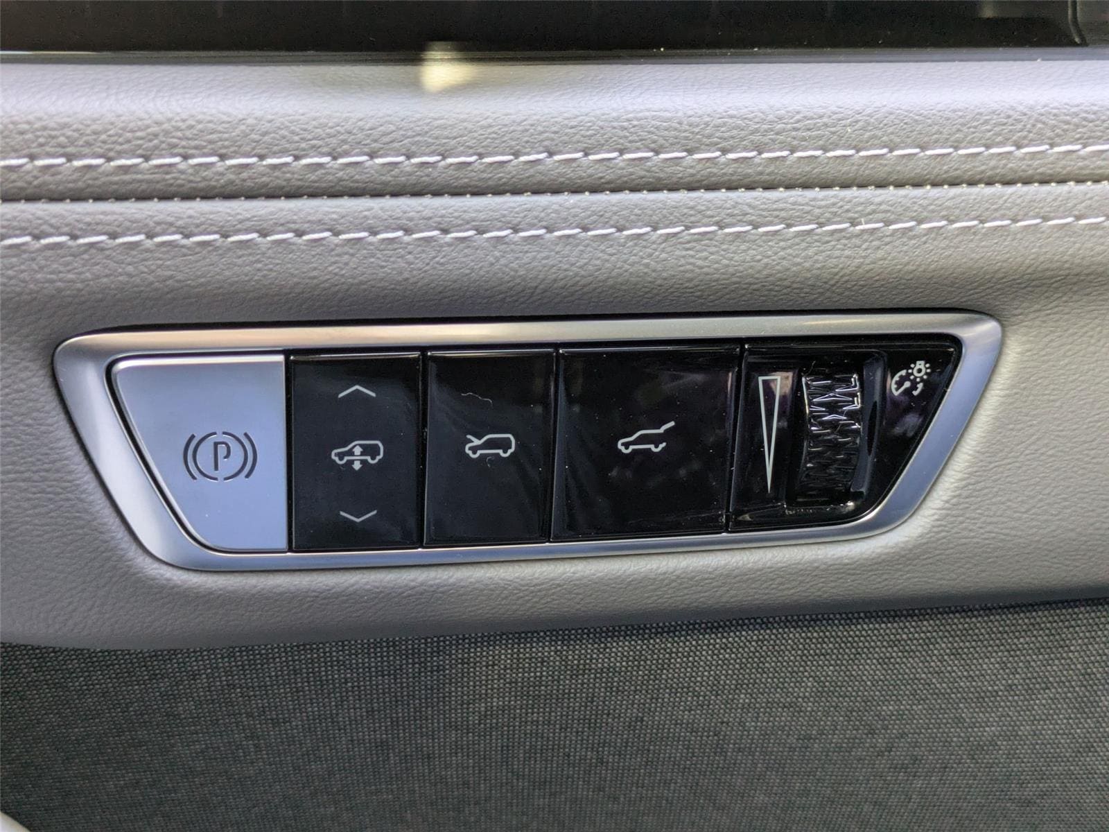 2026 Cadillac Escalade IQ Sport - Photo 24
