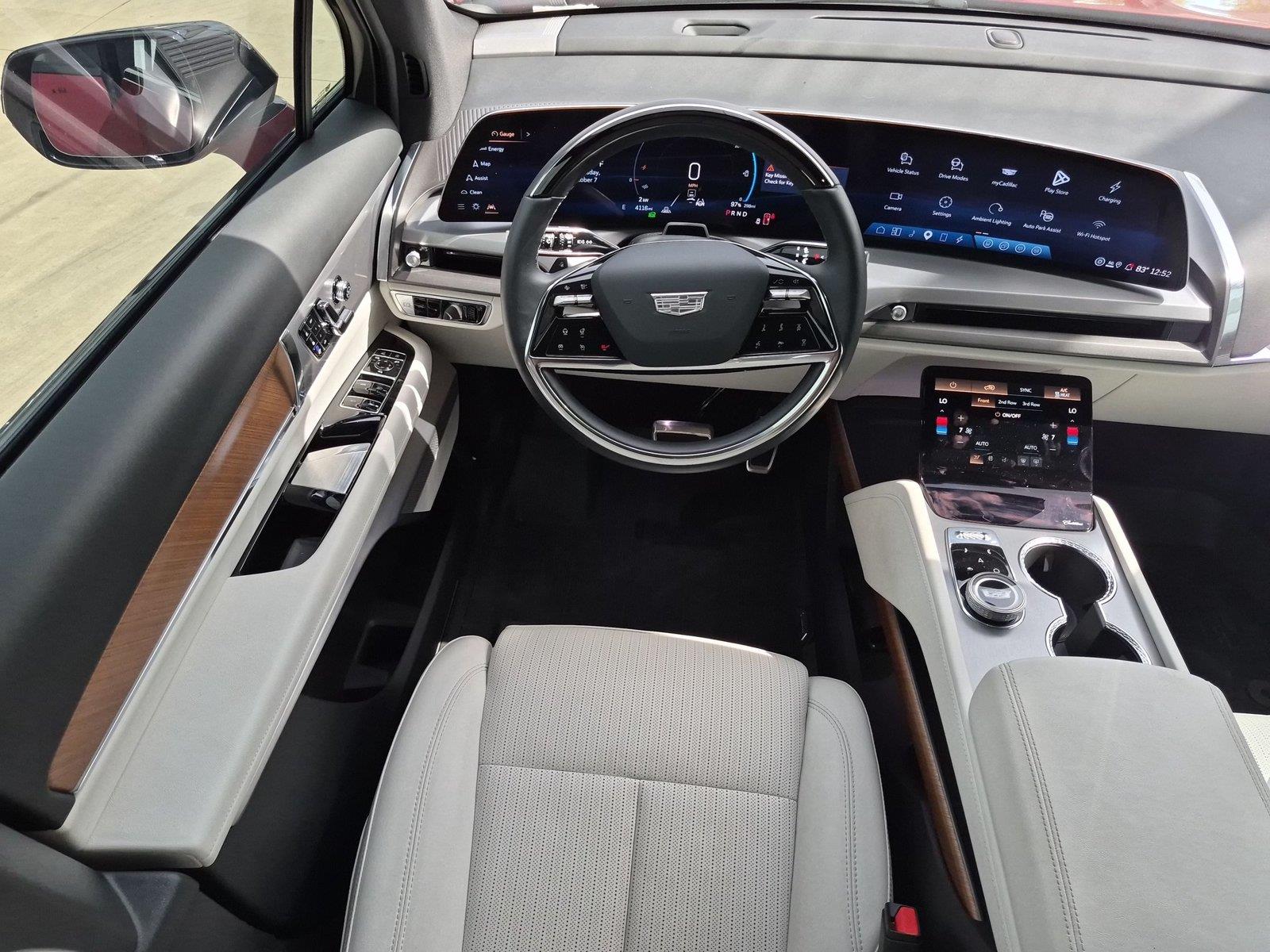 2026 Cadillac VISTIQ Sport - Photo 13