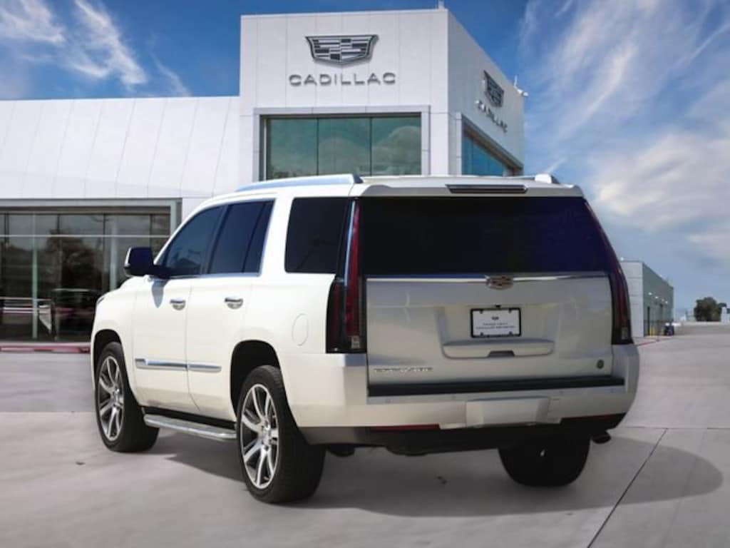 Used 2015 CADILLAC Escalade Luxury SUV