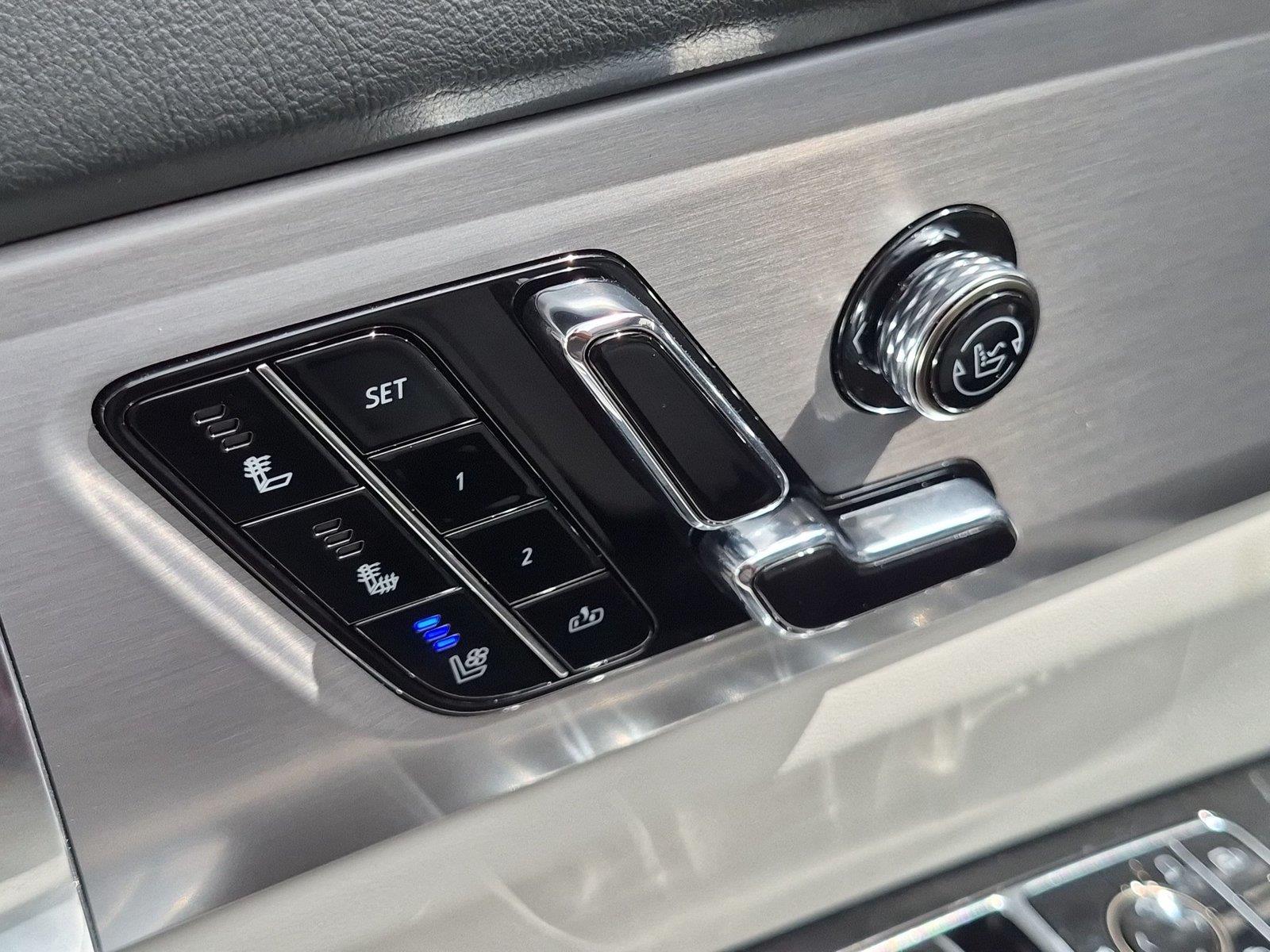 2026 Cadillac VISTIQ Sport - Photo 25