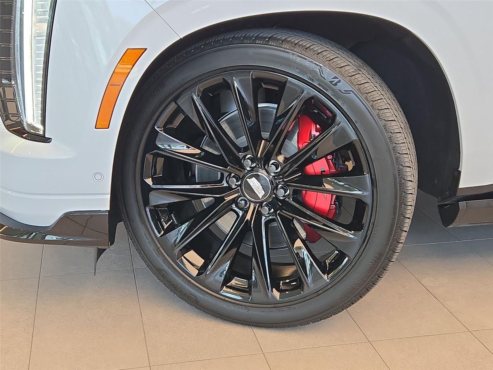2026 Cadillac Escalade V-Series - Photo 8