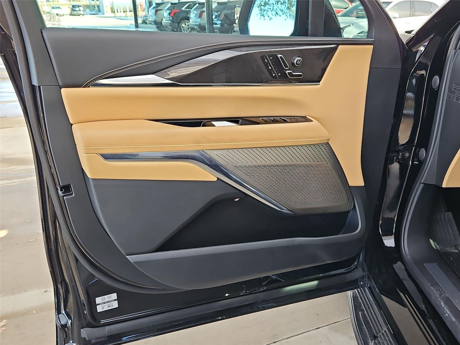 2025 Cadillac Escalade IQ Sport 2 - Photo 17