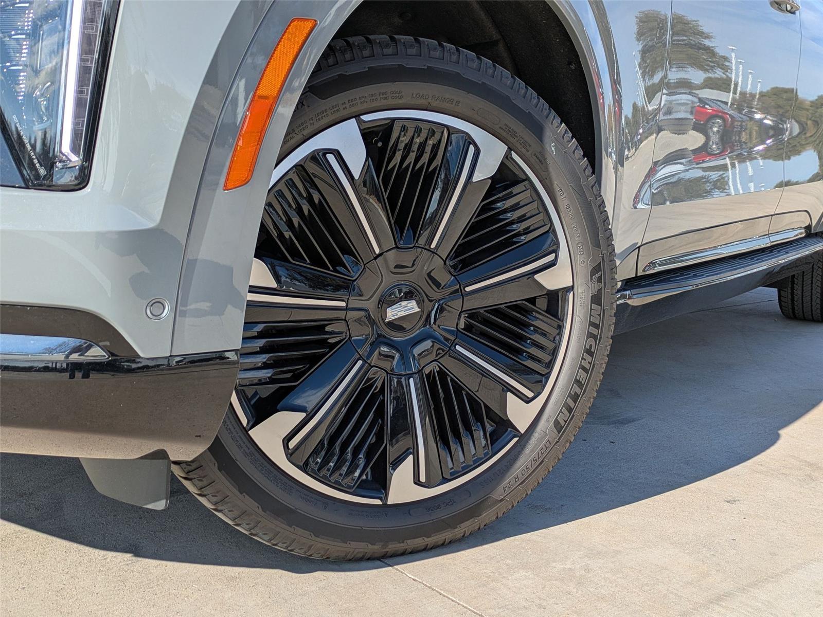 2026 Cadillac Escalade IQ Sport - Photo 8