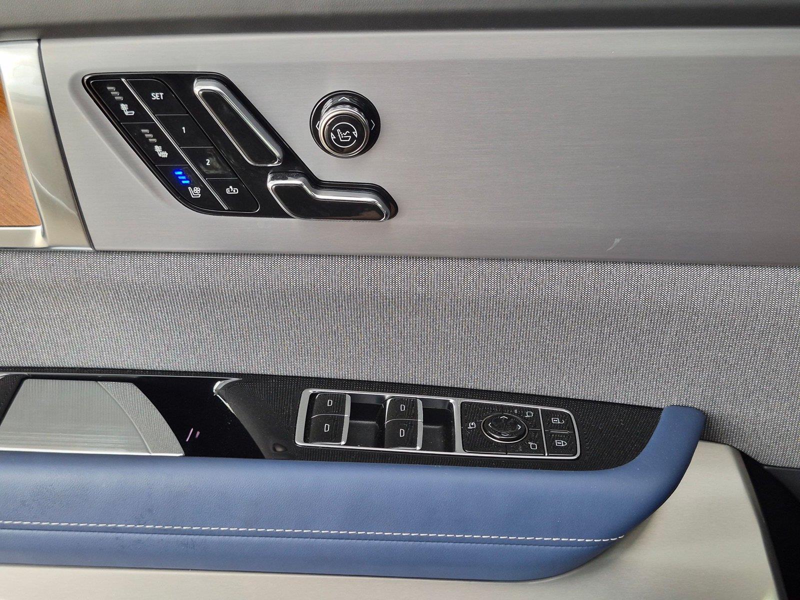 2026 Cadillac VISTIQ Premium Luxury - Photo 25