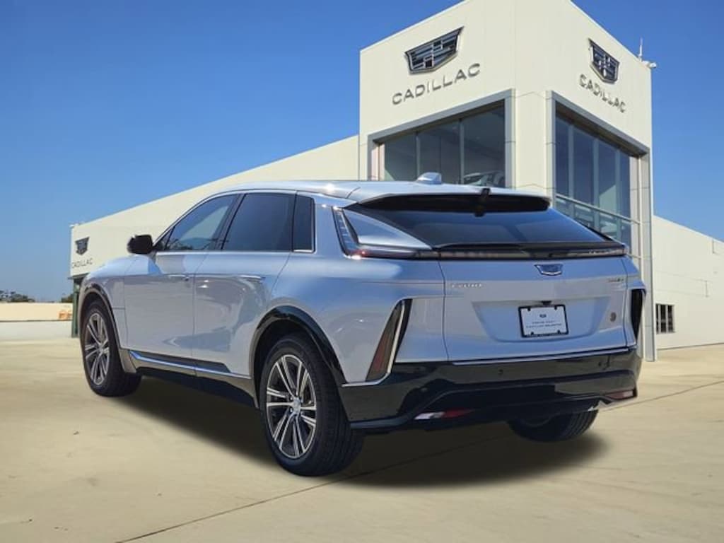 New 2026 CADILLAC LYRIQ Premium Luxury SUV