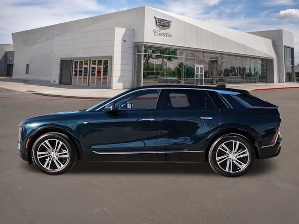 Certified 2024 CADILLAC LYRIQ Luxury 1 SUV