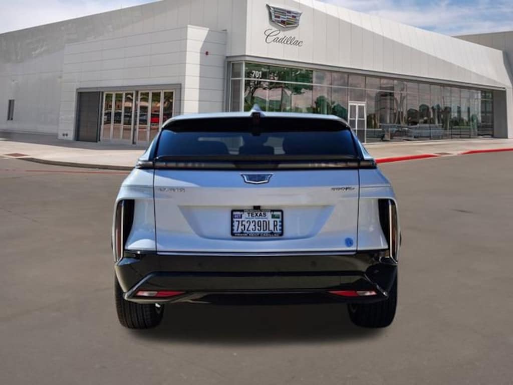 New 2026 CADILLAC LYRIQ Luxury SUV