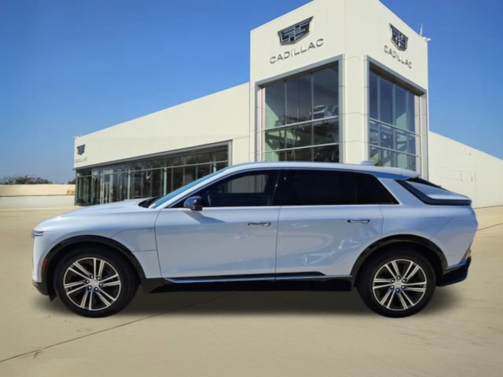 New 2026 CADILLAC LYRIQ Premium Luxury SUV