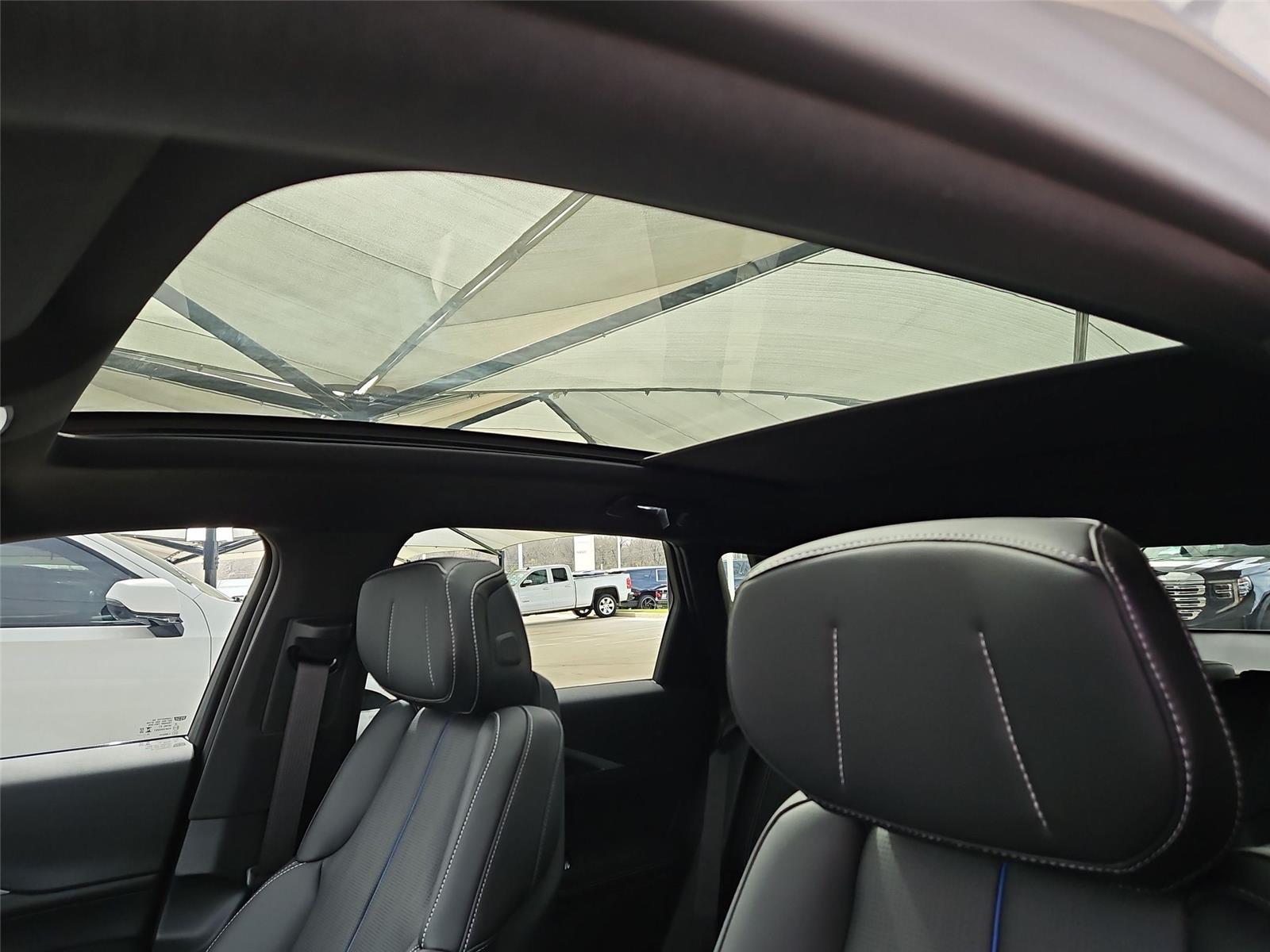 2026 Cadillac LYRIQ Luxury - Photo 8