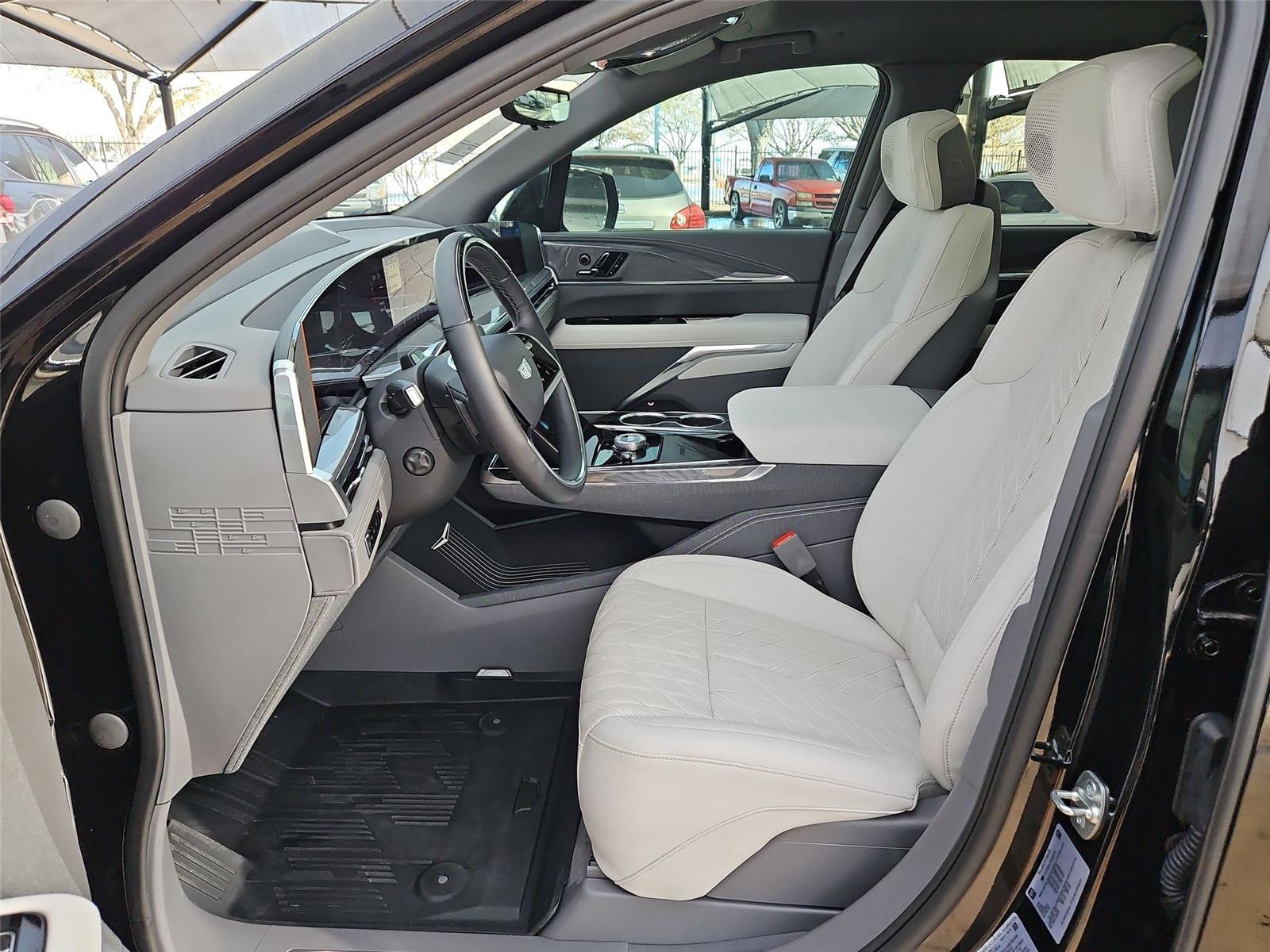 2026 Cadillac Escalade IQ Sport - Photo 8