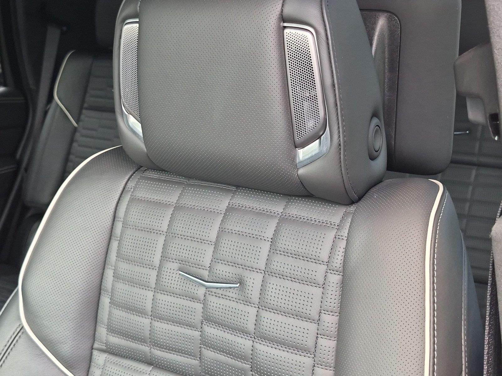 2026 Cadillac Escalade Platinum Sport - Photo 12